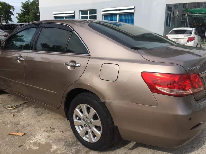 Toyota Camry  2.4G   2007 - Cần bán gấp Toyota Camry 2.4G sản xuất năm 2007, màu nâu, xe một đời chủ, chạy rất êm