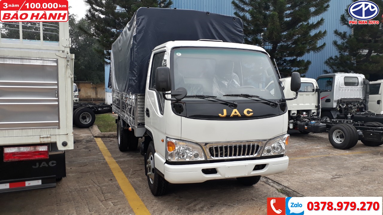 2019 - Xe tải JAC L250 2tấn4 - Thùng bạt, kín dài 4m3