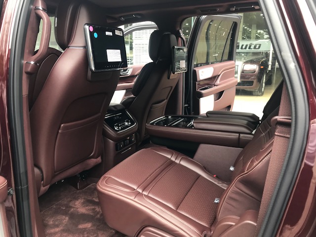 Lincoln Navigator Black Label 2019 - Bán Lincoln Navigator Black Label L 2019 màu đỏ mận