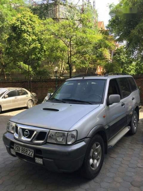 Nissan Terrano   2004 - Bán Nissan Terrano 2004, màu bạc, nhập khẩu, số sàn  