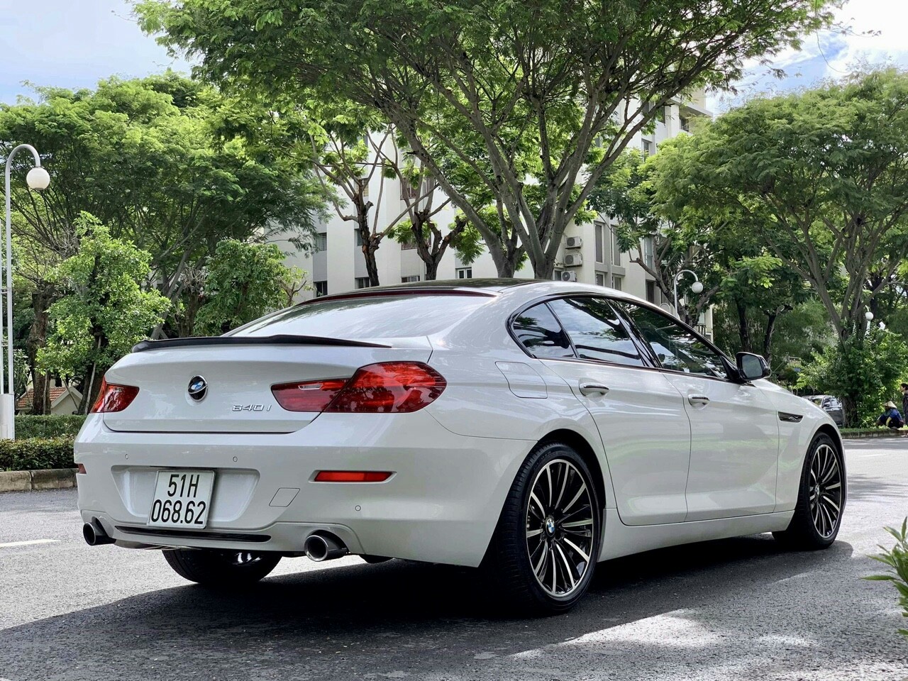 BMW 6 Series  640i 2016 - Cần bán BMW 640 Series sản xuất 2016, màu trắng, nhập khẩu