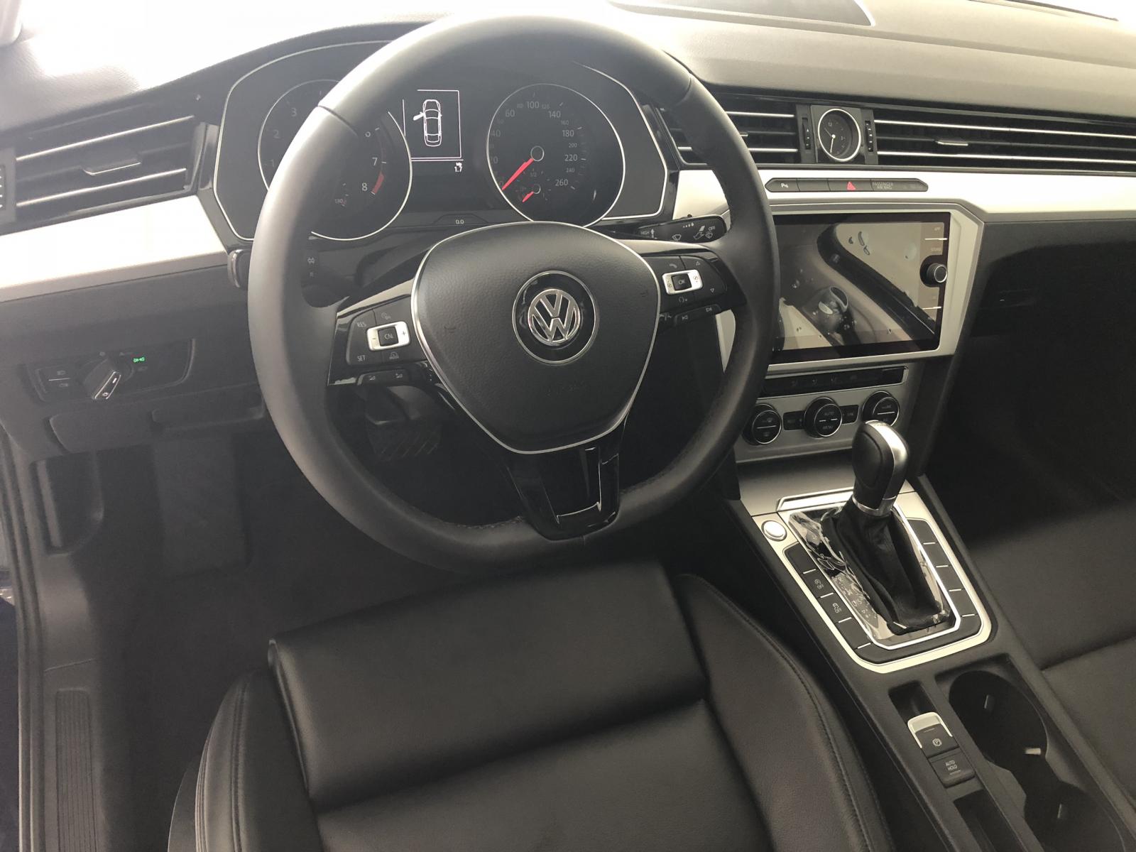 Volkswagen Passat 2018 - Bán Volkswagen Passat model 2018 Sedan cao cấp-sản xuất tại Đức - Nhập chính hãng