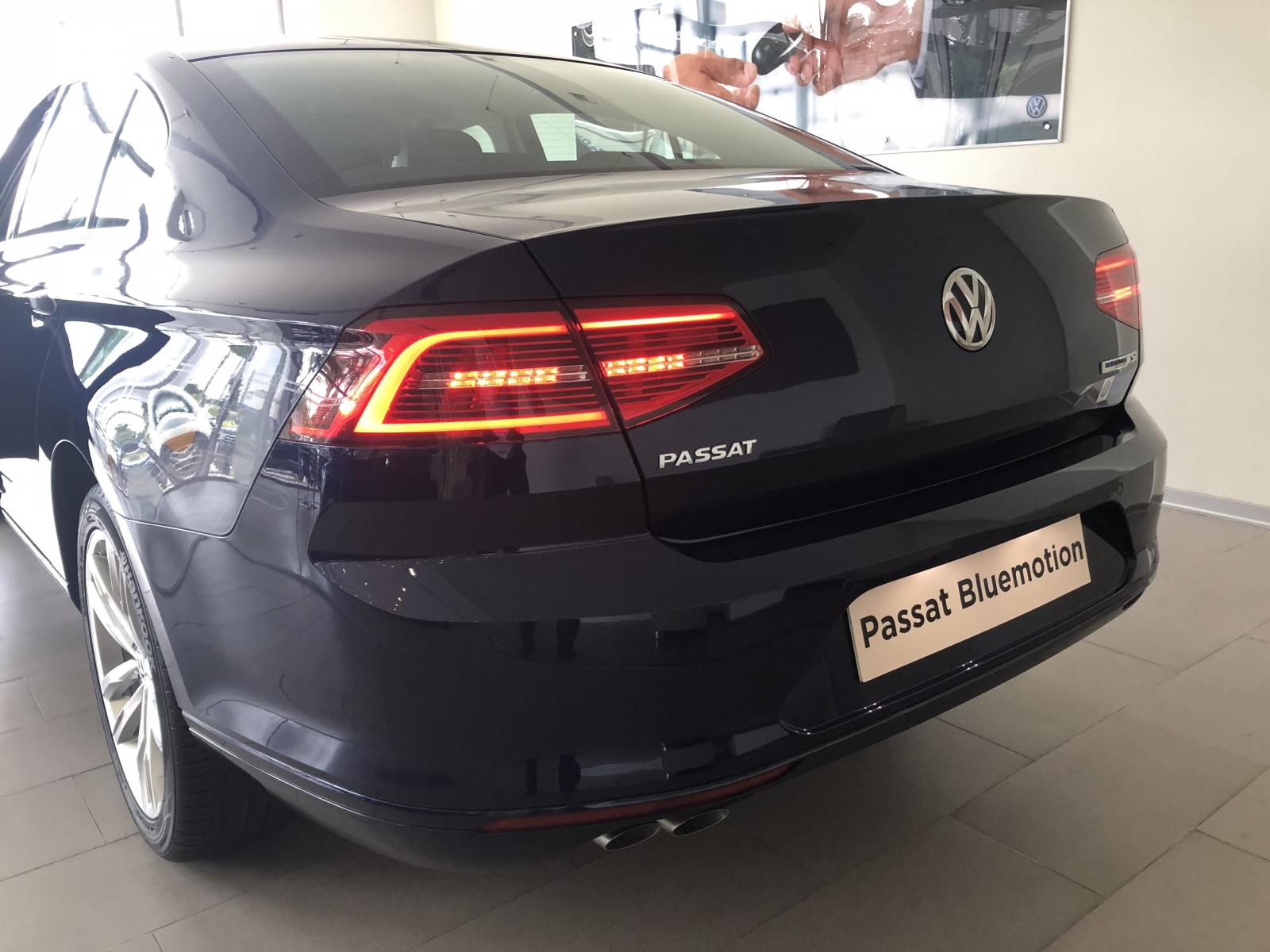 Volkswagen Passat 2018 - Bán Volkswagen Passat model 2018 Sedan cao cấp-sản xuất tại Đức - Nhập chính hãng