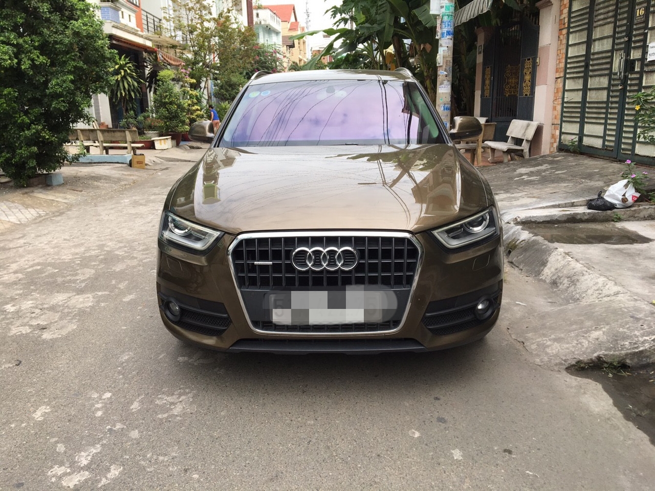 Audi Q3 2012 - Cần bán gấp Audi Q3 sản xuất 2012, màu nâu, xe nhập xe gia đình, 845 triệu