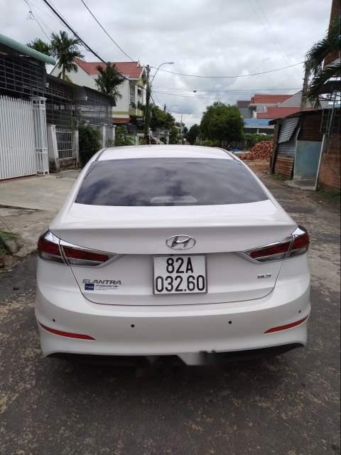 Hyundai Elantra GLS 1.6 2016 - Bán lại xe Hyundai Elantra GLS 1.6 đời 2016, màu trắng, 490 triệu