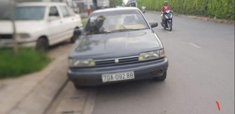 Toyota Camry 2.0 1988 - Cần bán xe Toyota Camry 2.0 năm sản xuất 1988, xe nhập