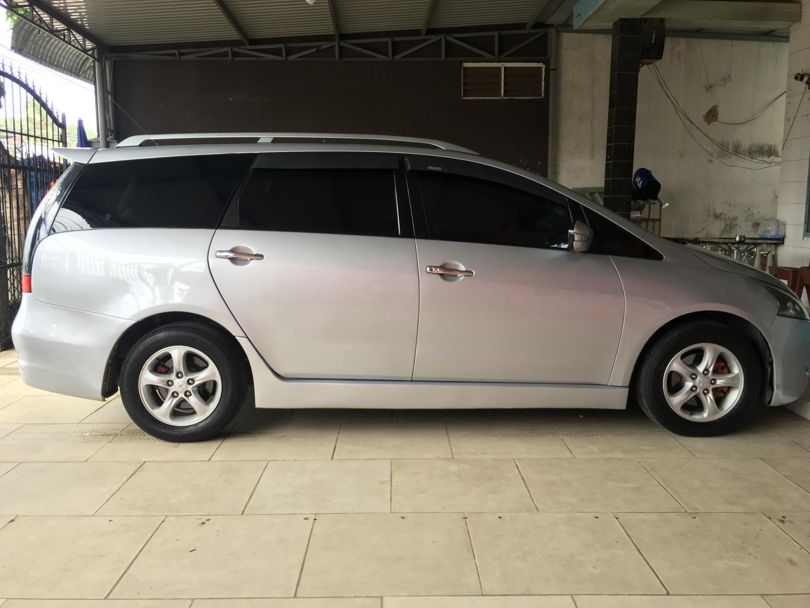 Mitsubishi Grandis 2007 - Bán ô tô Mitsubishi Grandis đời 2007, màu bạc, giá tốt