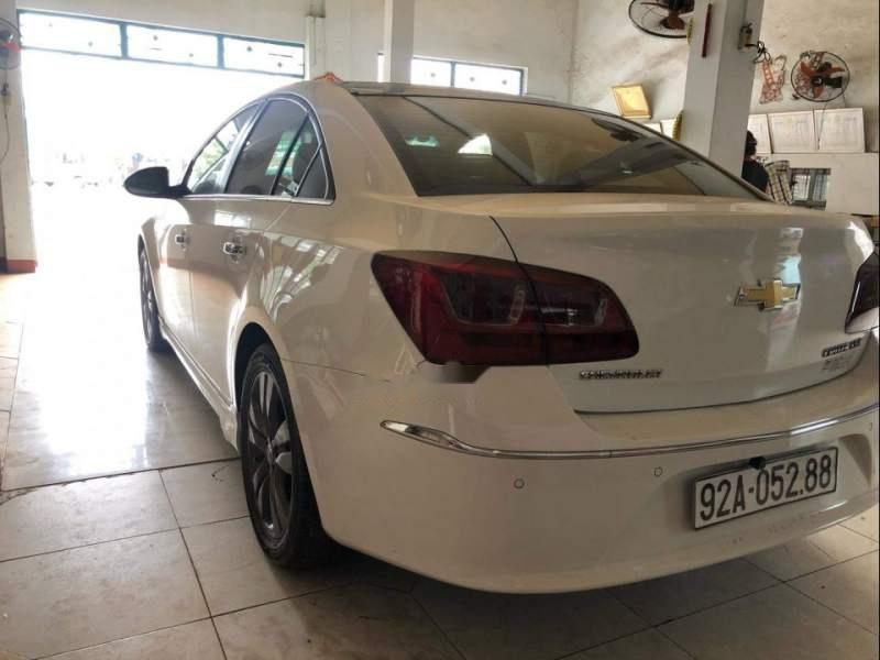 Chevrolet Cruze  LTZ   2015 - Bán Chevrolet Cruze LTZ 2015, màu trắng, xe như mới