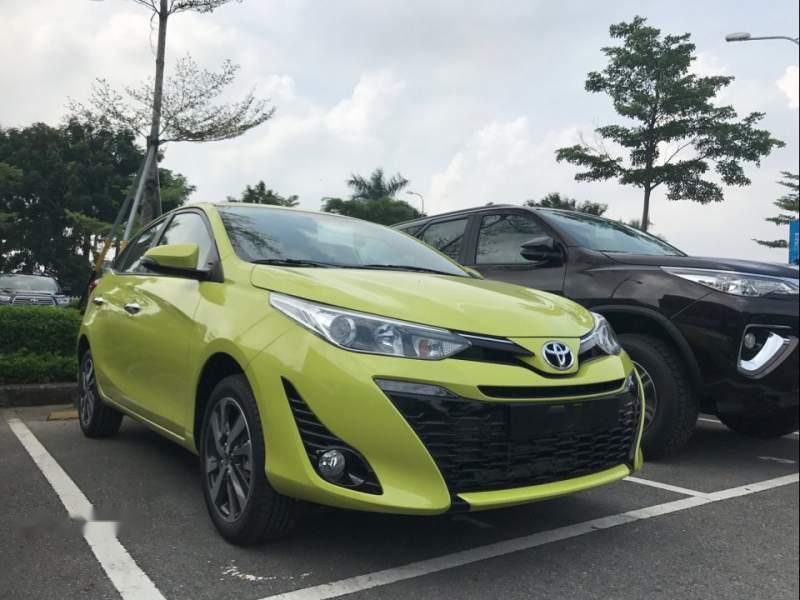 Toyota Yaris   2019 - Bán Toyota Yaris năm 2019, màu xanh lục, nhập khẩu