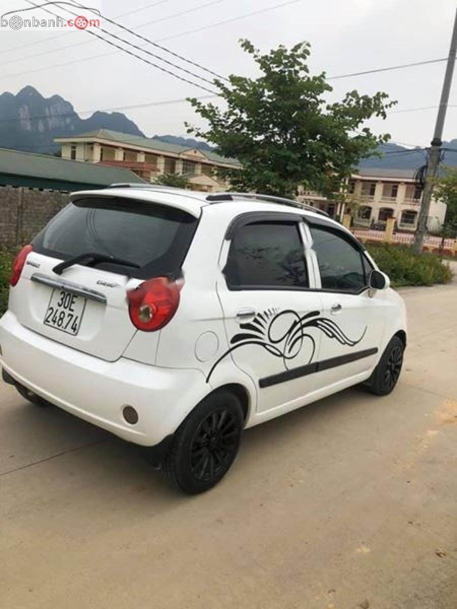 Chevrolet Spark 2009 - Cần bán gấp Chevrolet Spark năm 2009, màu trắng giá cạnh tranh