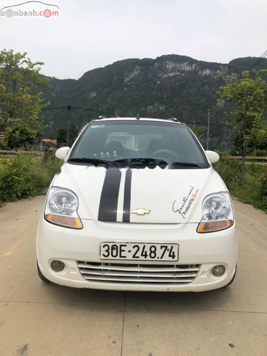 Chevrolet Spark 2009 - Cần bán gấp Chevrolet Spark năm 2009, màu trắng giá cạnh tranh