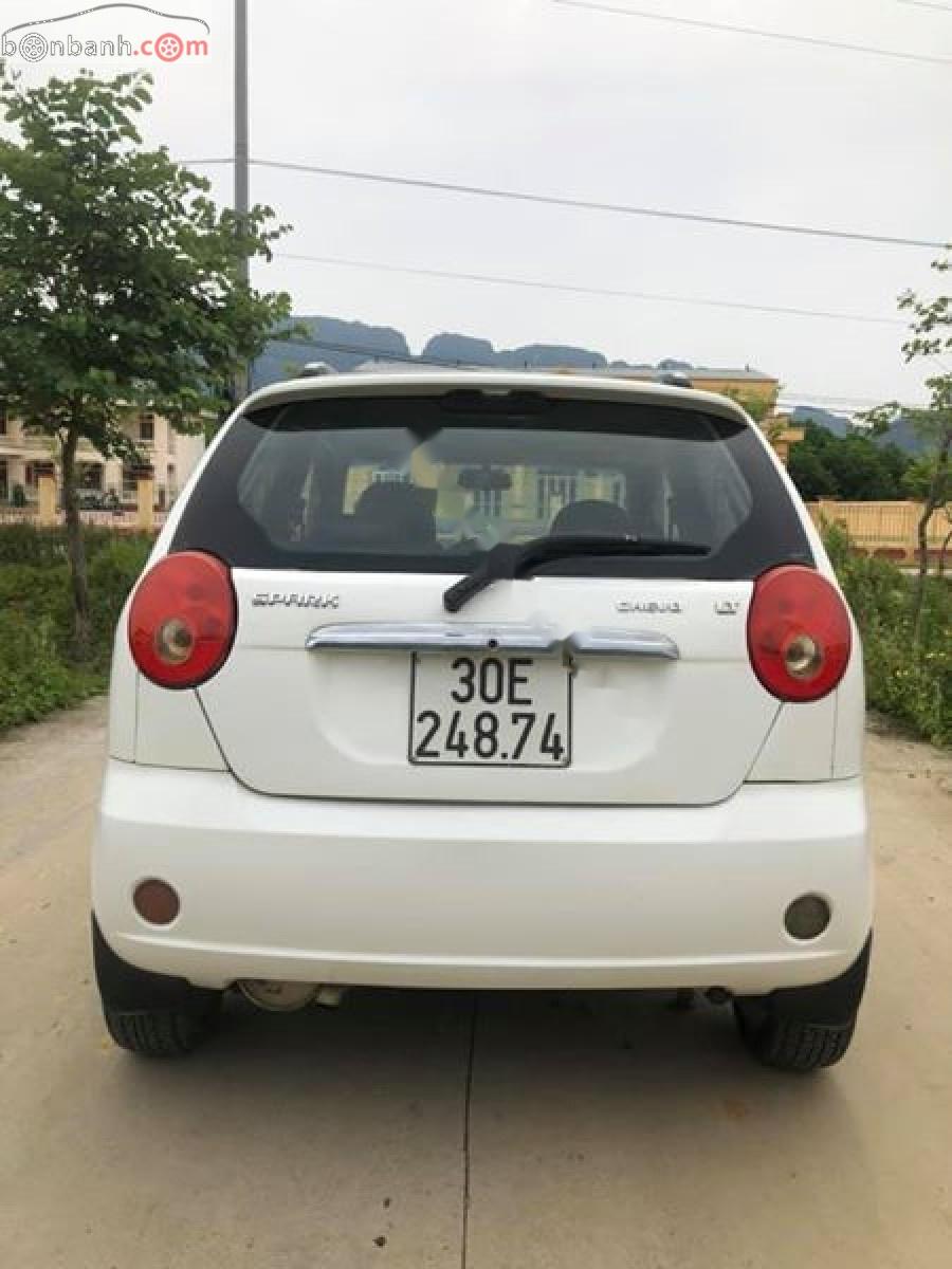 Chevrolet Spark 2009 - Cần bán gấp Chevrolet Spark năm 2009, màu trắng giá cạnh tranh