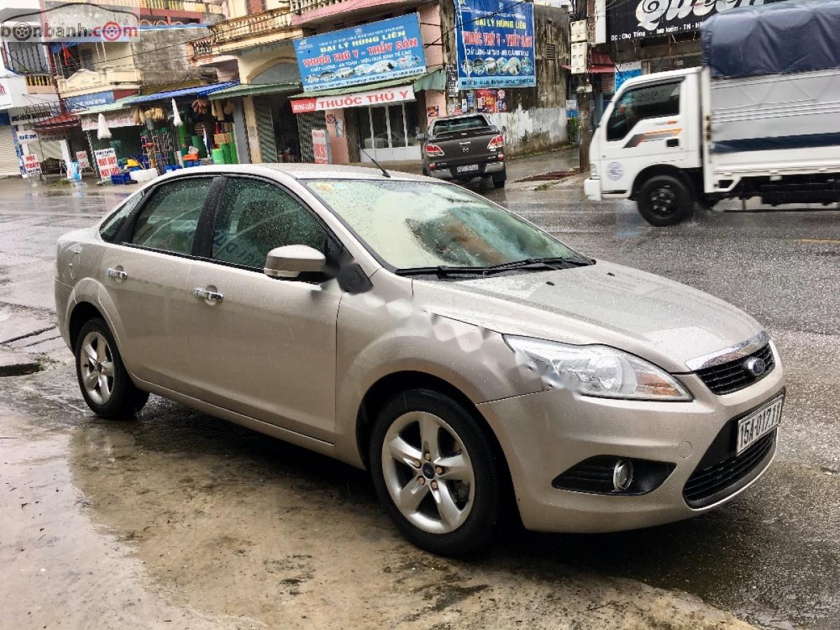 Ford Focus 1.8 2011 - Cần bán xe Ford Focus 1.8 sản xuất 2011 giá cạnh tranh