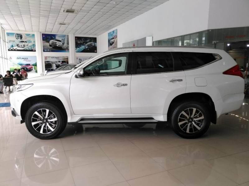 Mitsubishi Outlander Sport  2.0 CVT 2019 - Bán xe Mitsubishi Outlander Sport 2019, màu trắng