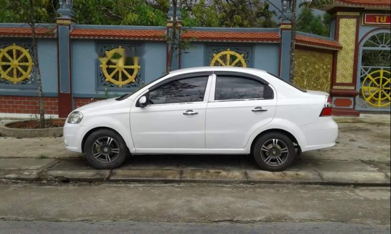 Daewoo Gentra   2009 - Bán Daewoo Gentra đời 2009, màu trắng, xe đẹp, máy êm