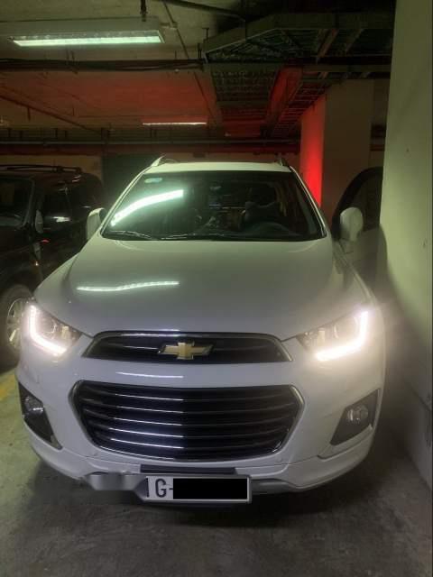 Chevrolet Captiva   Revv 2.4 AT  2017 - Bán Chevrolet Captiva Revv 2.4 AT đời 2017, màu trắng, sử dụng bảo quản kỹ, biển số TPHCM