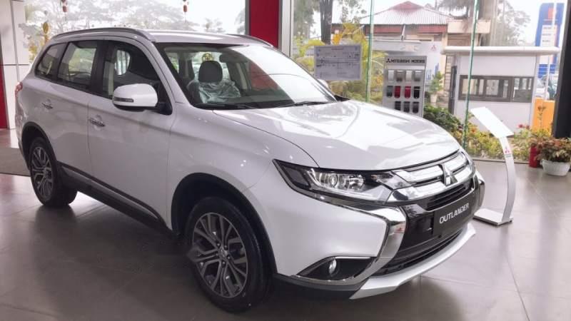 Mitsubishi Outlander   2.0 STD 2019 - Bán xe Mitsubishi Outlander 2.0 STD năm sản xuất 2019, màu trắng, 807.5tr