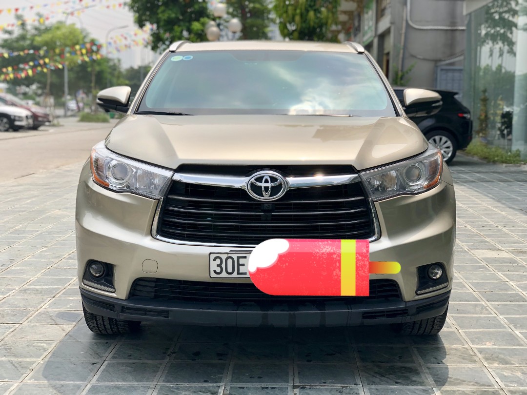 Toyota Highlander LE 2.7 2016 - Cần bán Toyota Highlander LE 2.7 Sx 2016, màu vàng cát, xe nhập Mỹ đã lên full option LH: 0982.84.2838