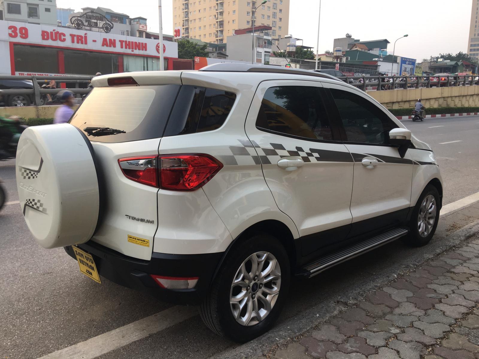 Ford EcoSport Titanium 2015 - Bán ô tô Ford EcoSport 2015 AT bản Titanium, biển thành phố, màu trắng