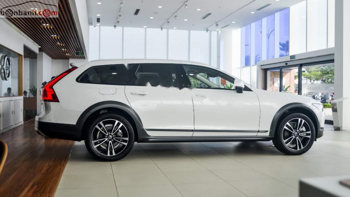 Volvo V90 Cross County T6 AWD 2019 - Bán Volvo V90 Cross County T6 AWD đời 2019, màu trắng, nhập khẩu