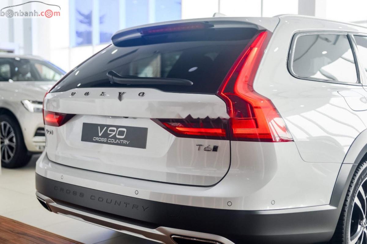 Volvo V90 Cross County T6 AWD 2019 - Bán Volvo V90 Cross County T6 AWD đời 2019, màu trắng, nhập khẩu