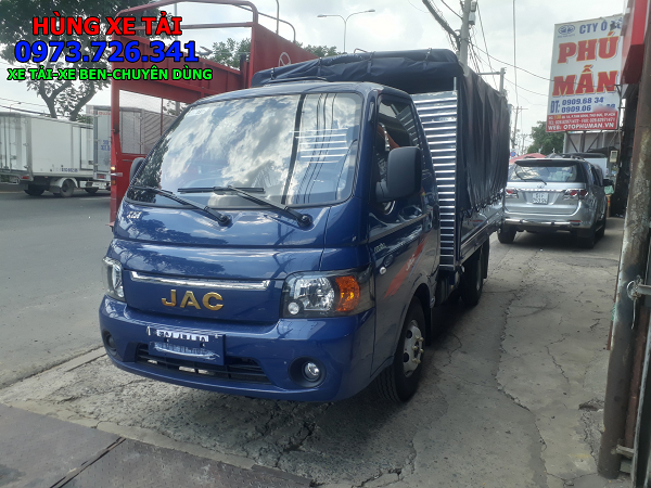 X5 2019 - Xe tải JAC 1t25 thùng kín mở cửa hông dài 3m2