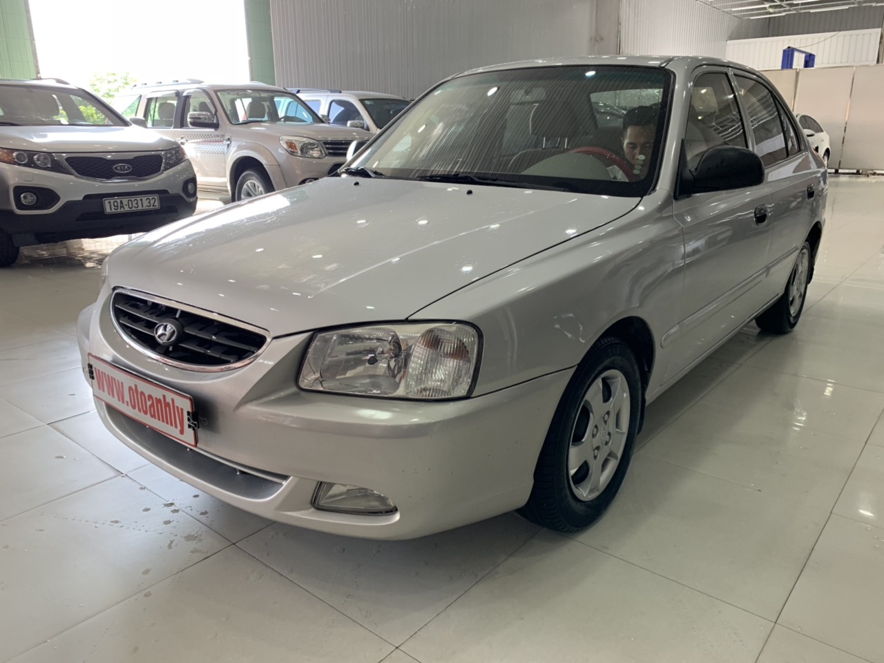 Hyundai Verna 1.5 2010 - Bán ô tô Hyundai Verna 1.5 đời 2010, màu bạc, nhập khẩu nguyên chiếc giá cạnh tranh