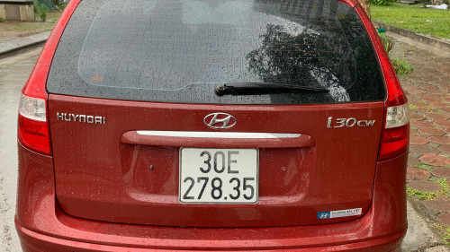Hyundai i30 CW  2009 - Bán xe Hyundai i30 CW đời 2009, màu đỏ, nhập khẩu  