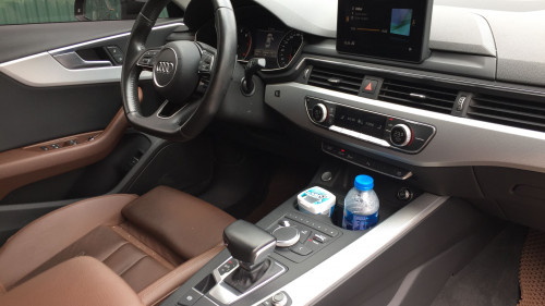 Audi A4   2.0 AT  2016 - Bán Audi A4 2.0 AT đời 2016, màu đen, xe nhập