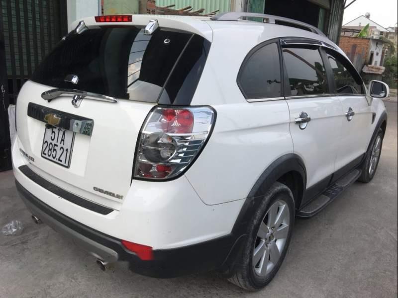 Chevrolet Captiva 2012 - Cần bán lại xe Chevrolet Captiva đời 2012, màu trắng số tự động, 430 triệu