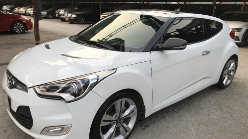 Hyundai Veloster   1.6AT  2011 - Bán Hyundai Veloster 1.6AT 2011, màu trắng, xe nhập, chính chủ