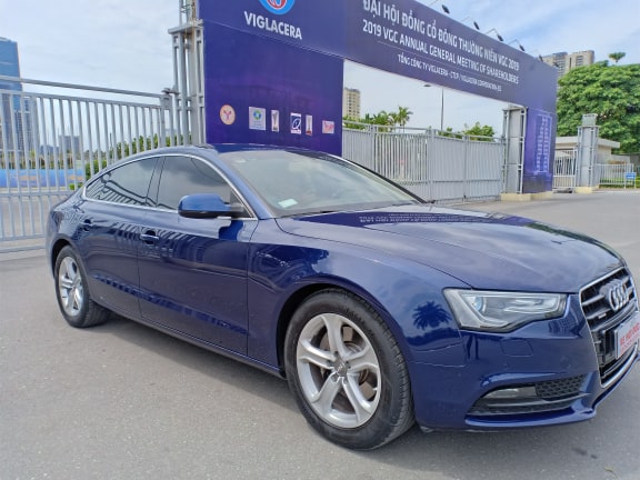 Audi A5 TFSi quattro 2014 - Cần bán Audi A5 Sportback TFSi 2.0 đời 2015, màu xanh lam, nhập khẩu