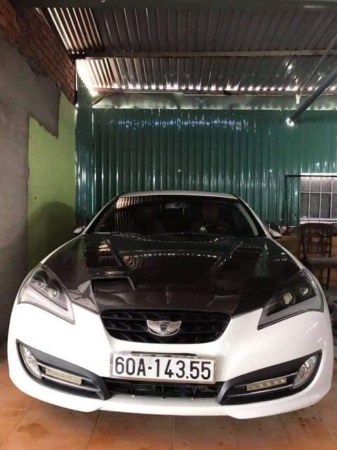 Hyundai Genesis   2009 - Cần bán gấp Hyundai Genesis năm 2009, màu trắng, nhập khẩu, đăng ký lần đầu 2010