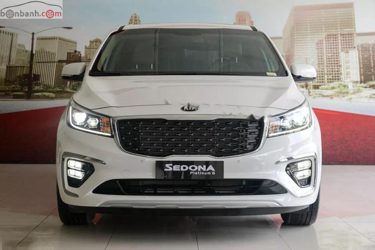 Kia Sedona Platinum D 2019 - Cần bán xe Kia Sedona Platinum D năm sản xuất 2019, màu trắng, mới 100%