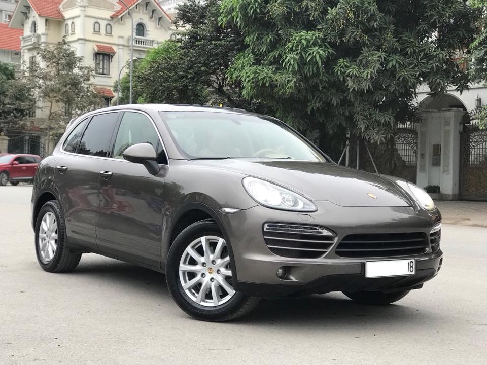 Porsche Cayenne 2011 - Bán Porsche Cayenne năm 2011, màu nâu, xe nhập