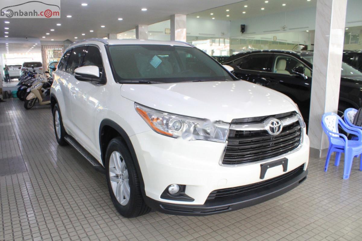 Toyota Highlander 2015 - Bán Toyota Highlander màu trắng đời 2015, mới 100% nhập khẩu Mỹ
