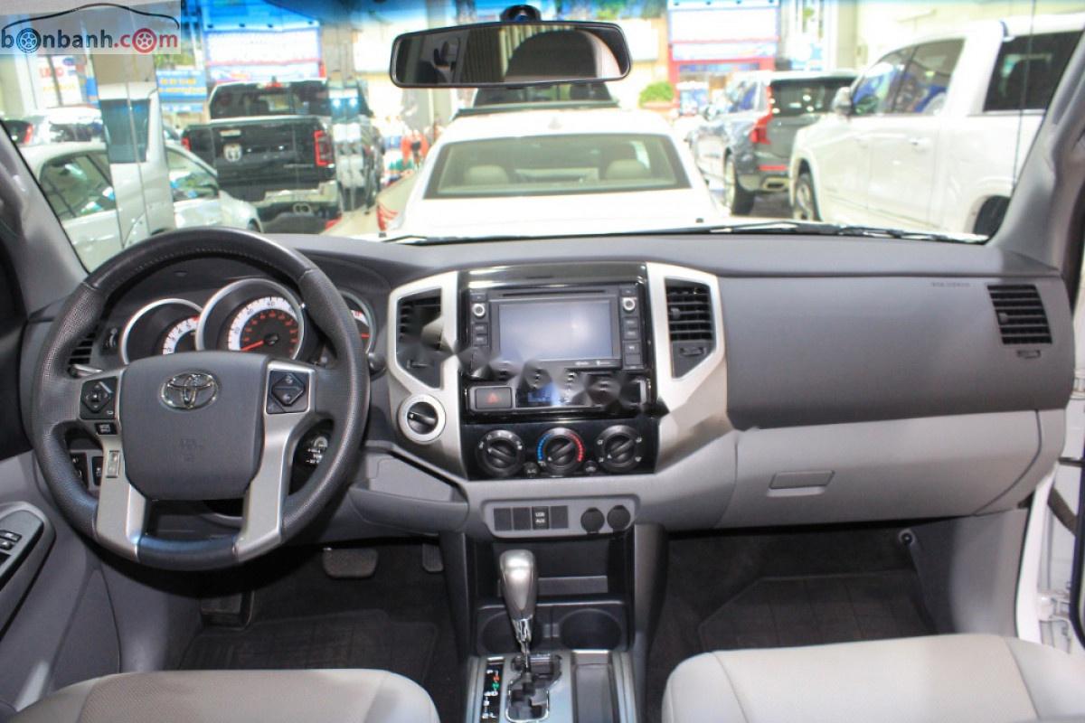 Toyota Tacoma 2014 - Bán Toyota Tacoma sản xuất 2014, màu trắng, hộp số tự động