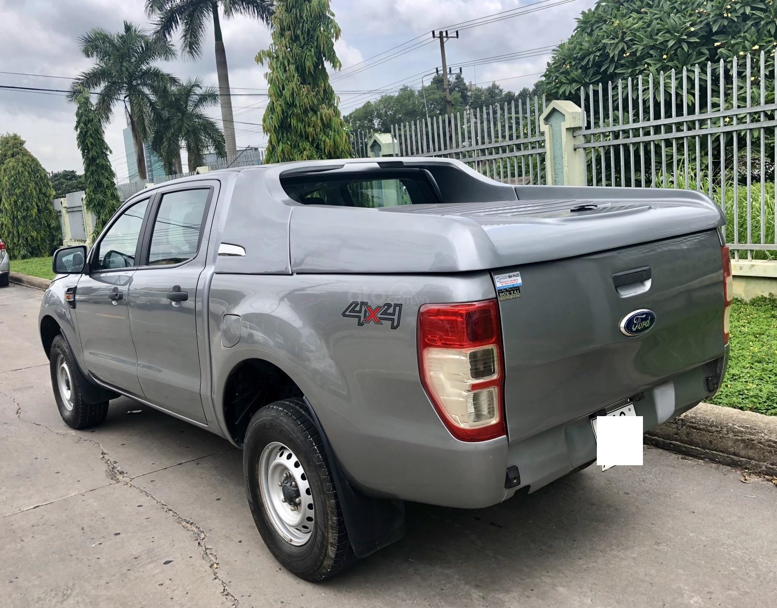 Ford Ranger 2016 - Bán xe Ford Ranger XL 2.2L 4x4 MT 2016, màu bạc, nhập khẩu nguyên chiếc