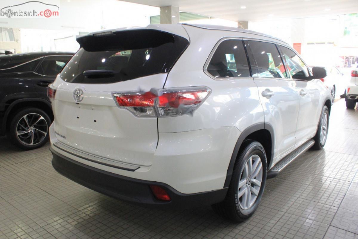 Toyota Highlander 2015 - Bán Toyota Highlander màu trắng đời 2015, mới 100% nhập khẩu Mỹ
