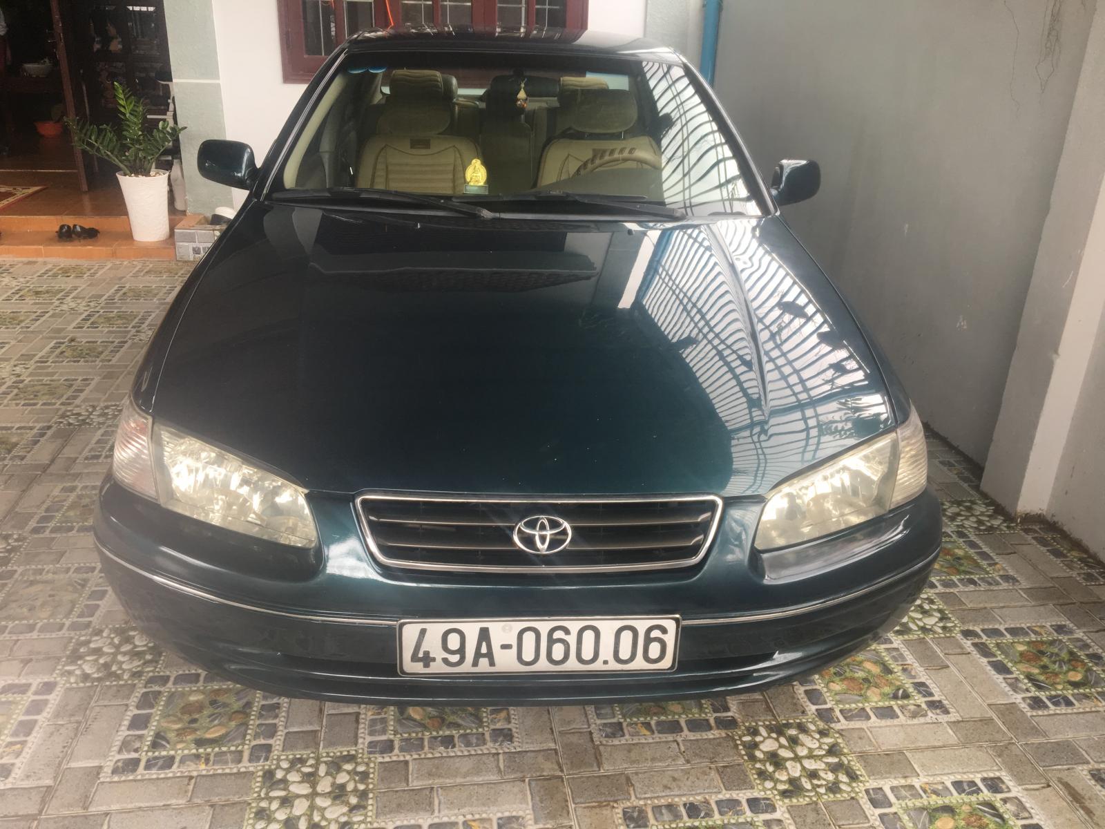 Toyota Camry GLI 1999 - Bán ô tô Toyota Camry GLI đời 1999, màu xanh lam, giá tốt