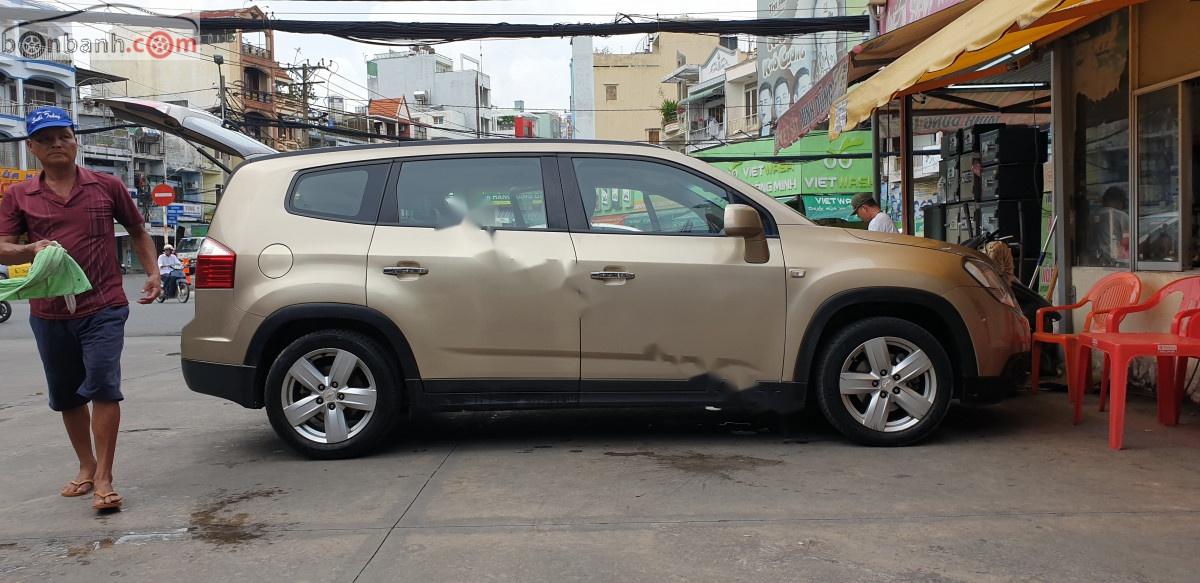 Chevrolet Orlando LTZ 1.8 AT 2011 - Cần bán Orlando 1.8AT đời cuối 2011, xe 7 chỗ rộng rãi