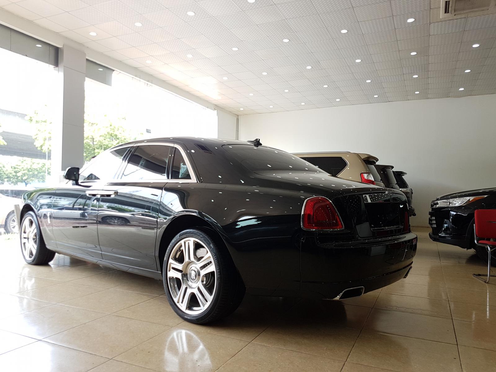 Rolls-Royce Ghost Series II 2015 - Bán Rolls-Royce Ghost Series II màu đen sản xuất 2015 đăng ký cá nhân