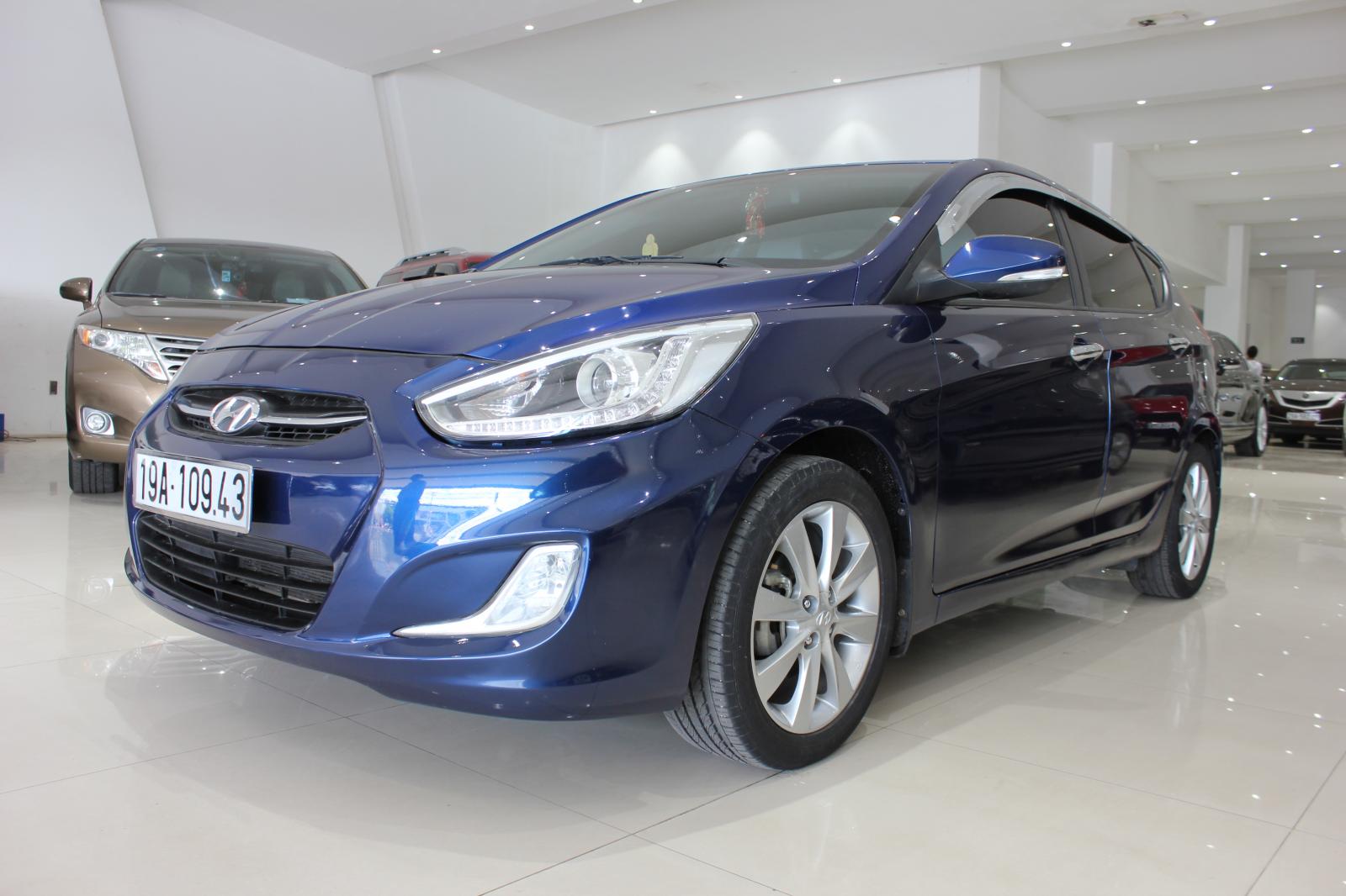 Hyundai Acent Blue 2015 - Bán xe Hyundai Acent Blue sản xuất năm 2015, màu xanh lam, nhập khẩu, giá chỉ 445 triệu