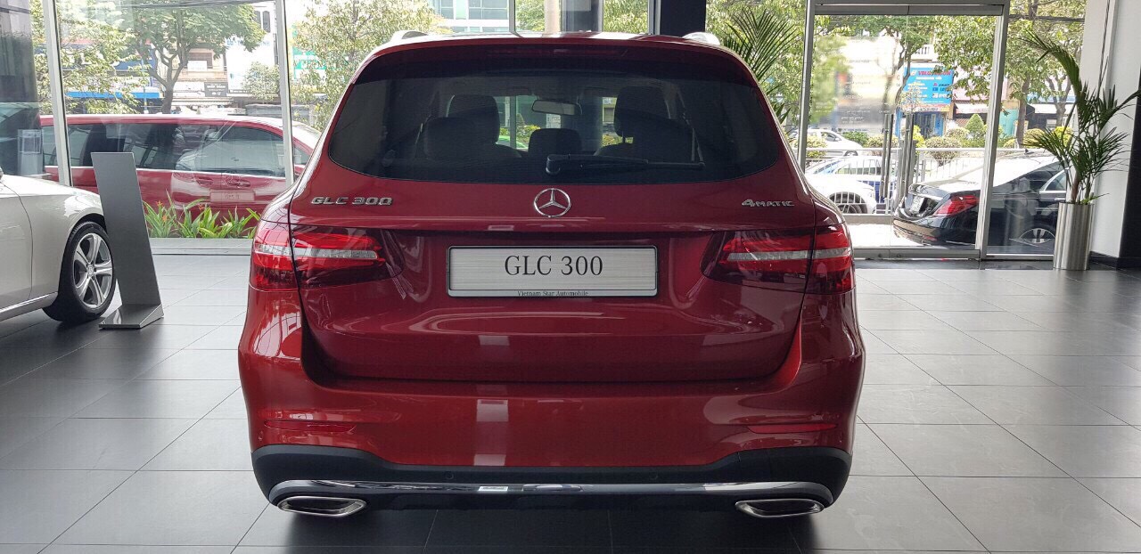 Mercedes-Benz GLC-Class GLC 300 AMG 2019 - Bán GLC 300 AMG 4Matic, xe gầm cao với gói độ thể thao cực ngầu