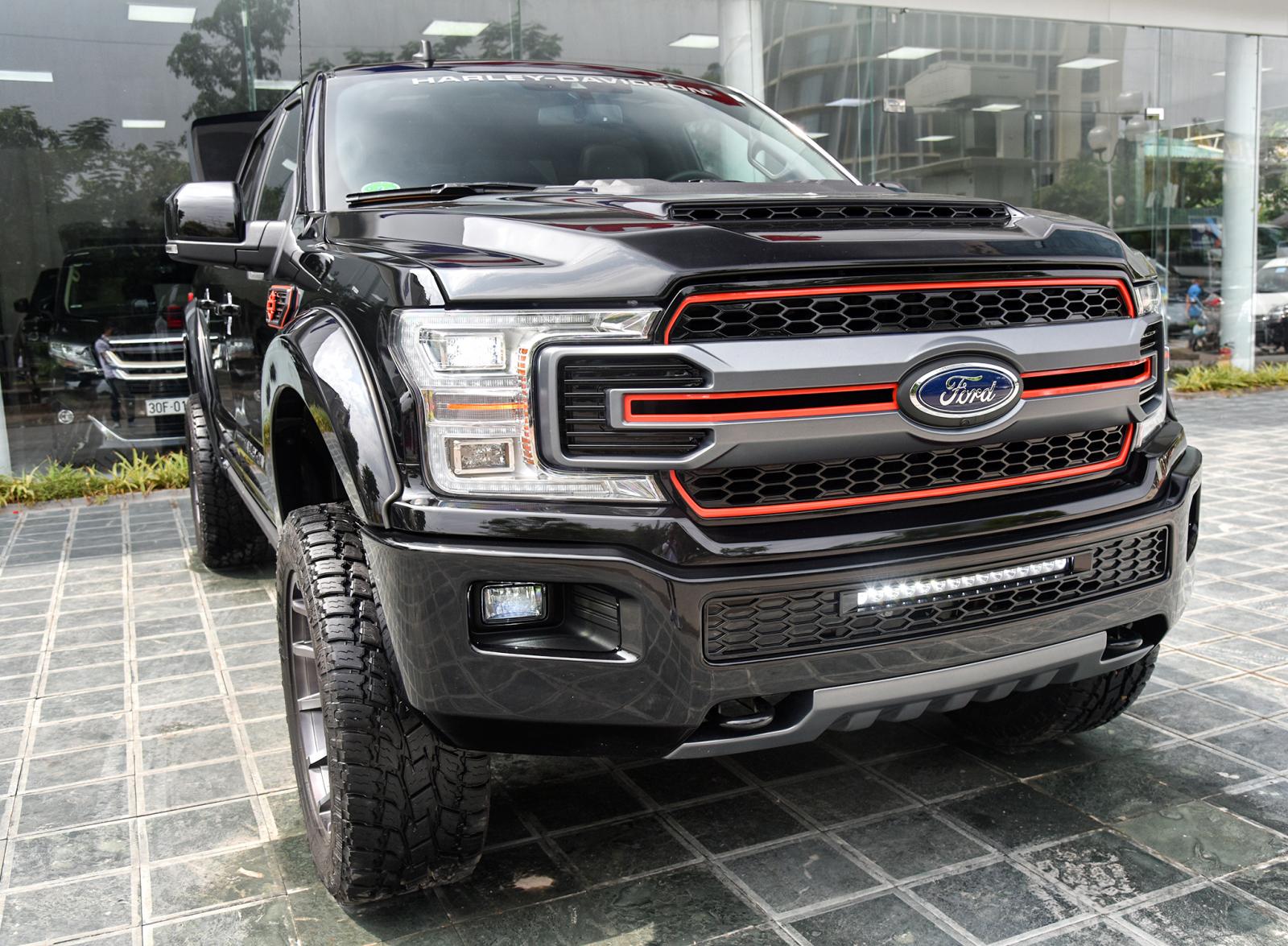 Ford F 150 Harley Davidson 2019 - Cần bán Ford F 150 F150 Harley Davidson đời 2019, màu đen, nhập khẩu nguyên chiếc