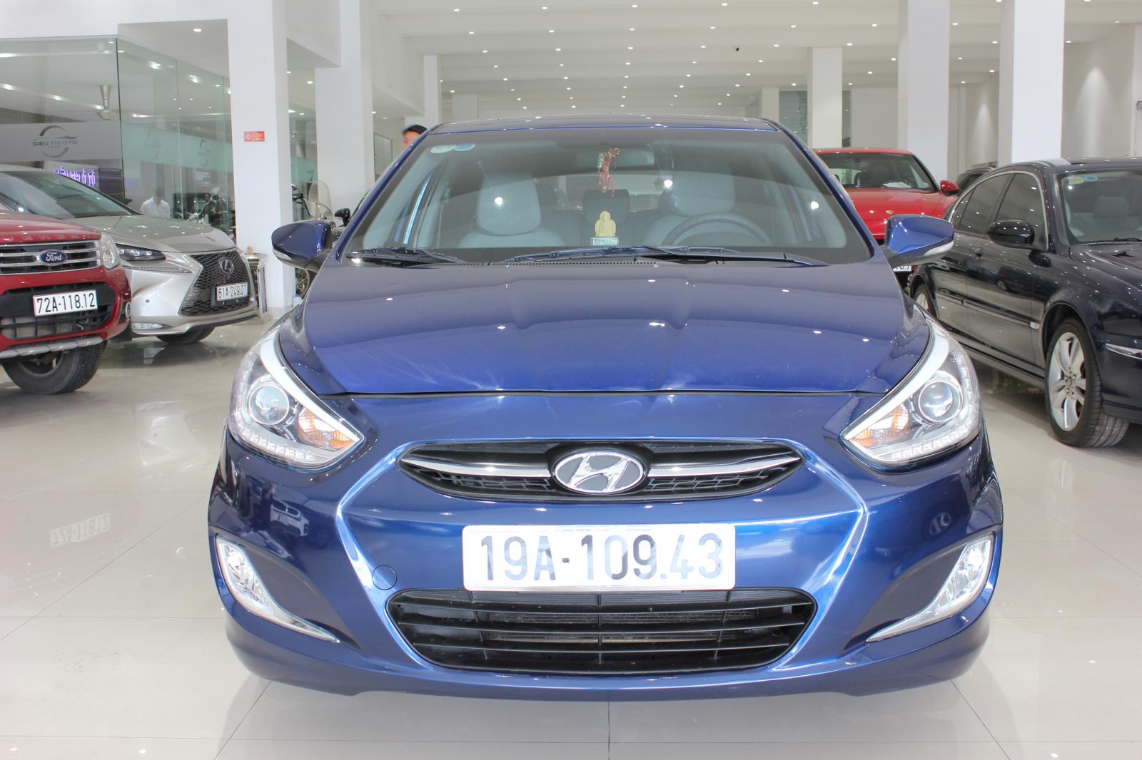 Hyundai Acent Blue 2015 - Bán xe Hyundai Acent Blue sản xuất năm 2015, màu xanh lam, nhập khẩu, giá chỉ 445 triệu