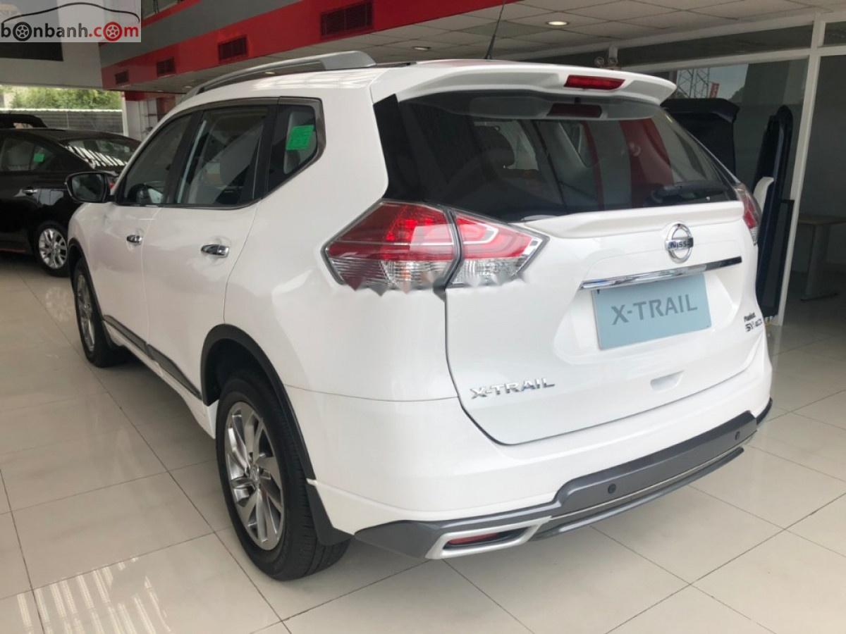 Nissan X trail V Series 2.5 SV Luxury 4WD 2019 - Cần bán Nissan X trail V Series 2.5 SV Luxury 4WD năm sản xuất 2019, màu trắng, giá 963tr