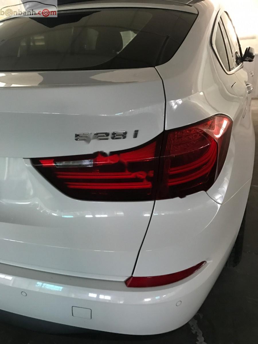 BMW 5 Series 528i GT 2016 - Bán BMW 5 Series 528i GT sx 2016, màu trắng, nhập khẩu nguyên chiếc