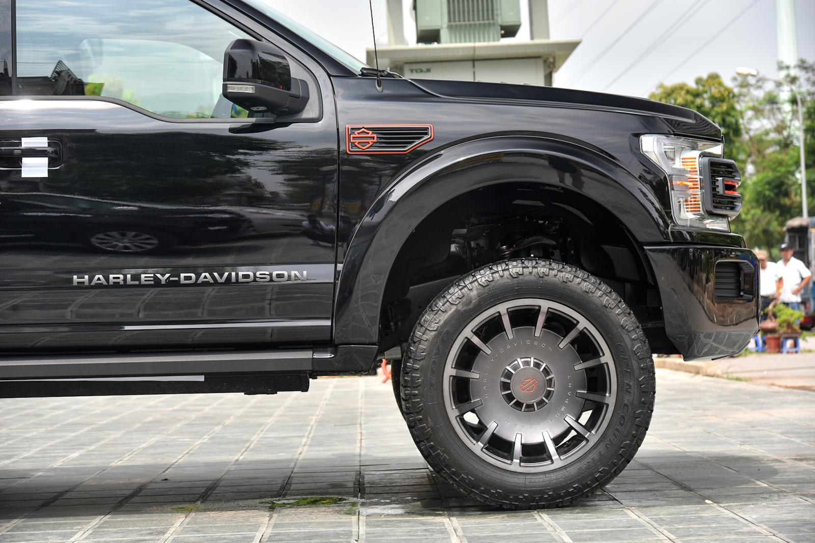 Ford F 150 2019 - Bán ô tô Ford F 150 Harley Davidson 5.0 SX 2019, màu đen mới 100%, LH: 0905098888 - 0982.84.2838