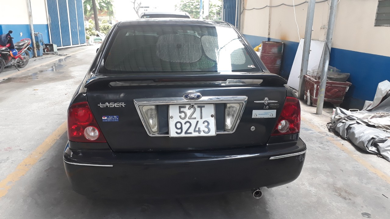 Ford Laser GHIA 1.8 2002 - Bán Ford Laser GHIA 1.8 đời 2004, màu xám (ghi), nhập khẩu nguyên chiếc